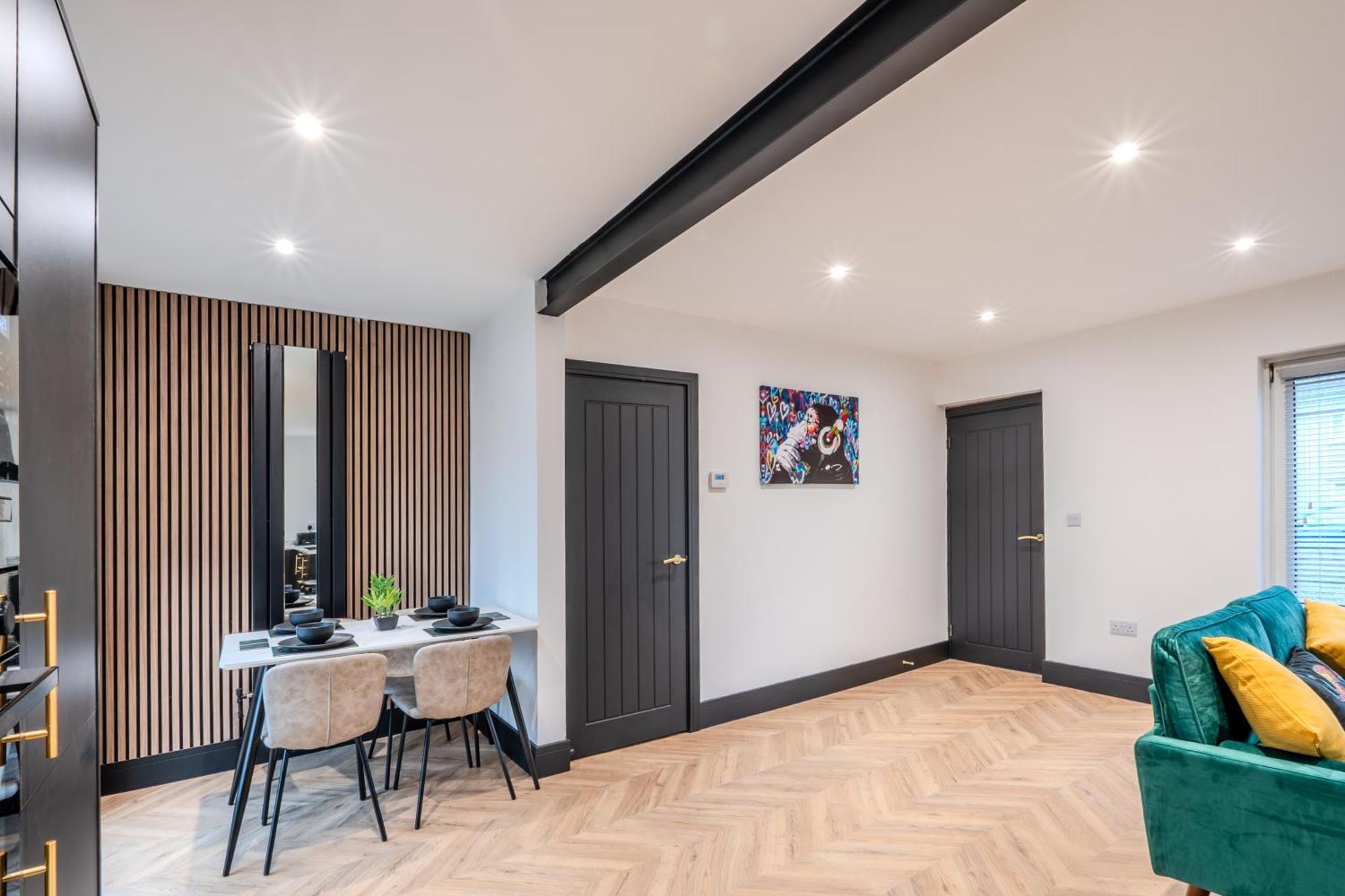 Modern 3Br Home - Private Parking - Tv In Every Bedroom Swansea Zewnętrze zdjęcie
