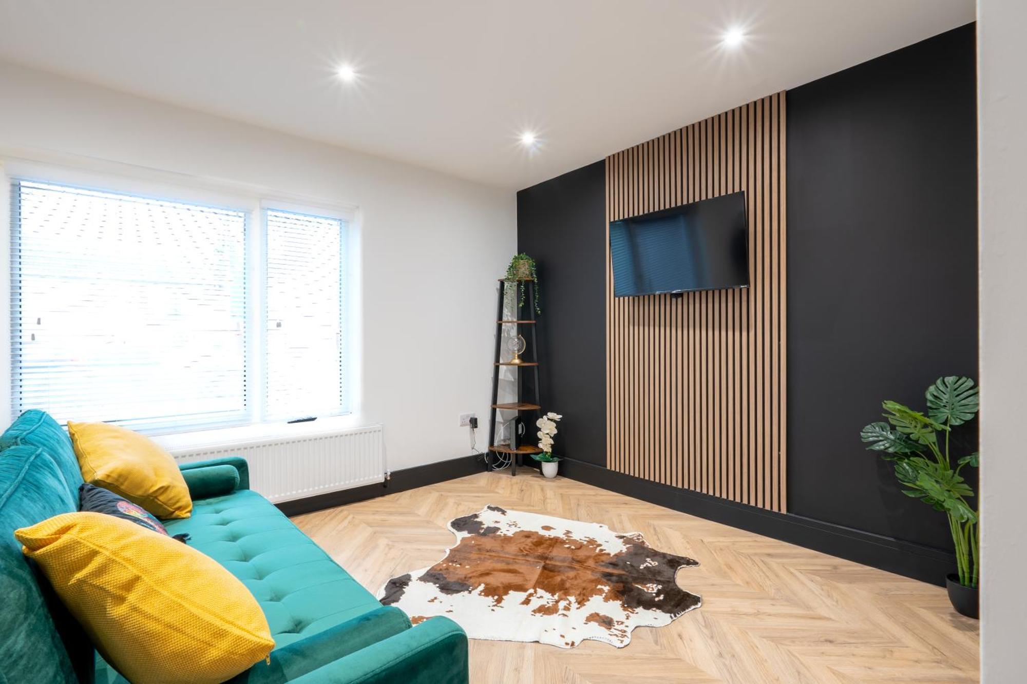 Modern 3Br Home - Private Parking - Tv In Every Bedroom Swansea Zewnętrze zdjęcie